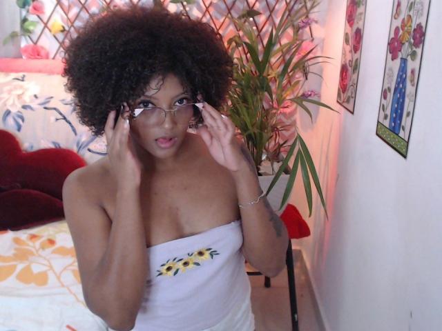 StefyRoldans - ライブポルノ&amp;セックスカム - 20306982