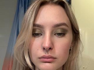 JudyyPlum - Live Sex Cam - 20309446