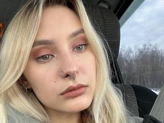 JudyyPlum - Live Sex Cam - 20309458