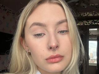 JudyyPlum - Live Sex Cam - 20309462