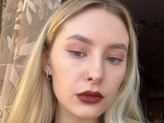 JudyyPlum - Live Sex Cam - 20309470