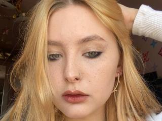 JudyyPlum - Live Sex Cam - 20309578