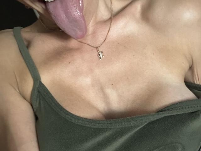 BellaJulls - Live sex cam - 20310158