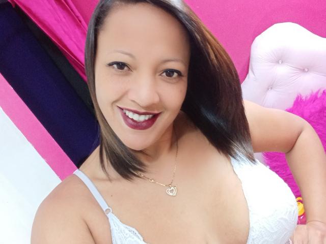 SharonHottie69 - Live sex cam - 20323442