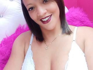 SharonHottie69 - сексуальная веб-камера в реальном времени - 20323458