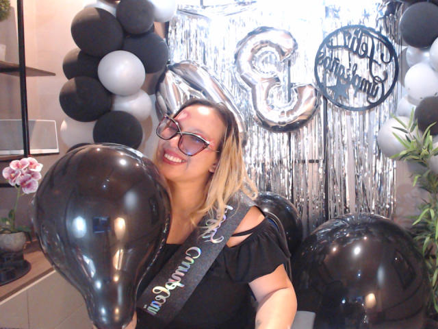MeganHolt - Live sex cam - 20324910