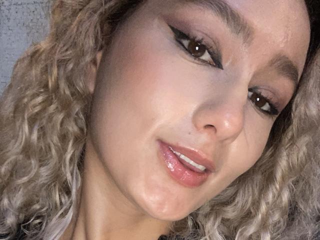 FloraSaenz - Live porn &amp; sex cam - 20327506