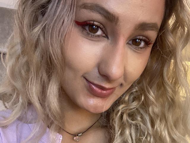 FloraSaenz - Live porn &amp; sex cam - 20327554