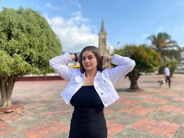 AtheneaRossi - Live porn &amp; sex cam - 20329286