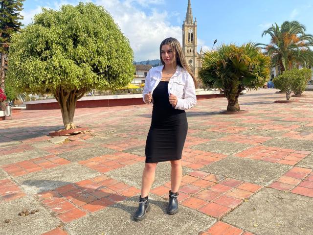 AtheneaRossi - Live porn &amp; sex cam - 20329290