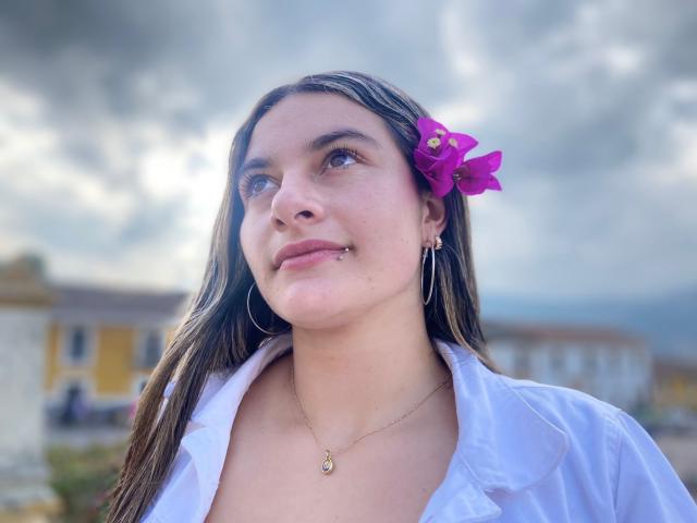 AtheneaRossi - Live porn &amp; sex cam - 20329842