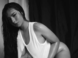 MiaSuarez - Live porn &amp; sex cam - 20332458