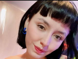 SaraleePoison - Live sex cam - 20341394