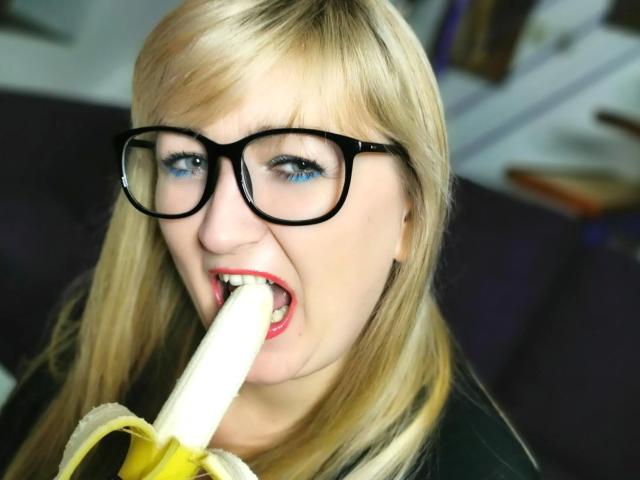 LuxeMarina-hot - Live porn &amp; sex cam - 20342822