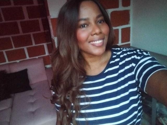 EmiraHot - Live sexe cam - 20346342