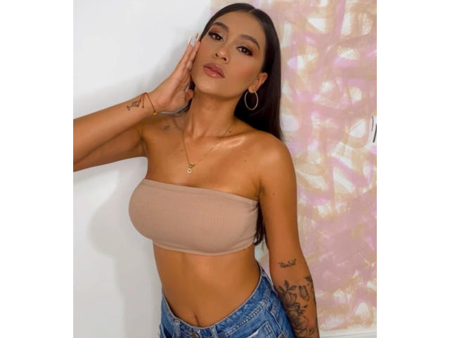 ThaliaAres - Sexe cam en vivo - 20349458