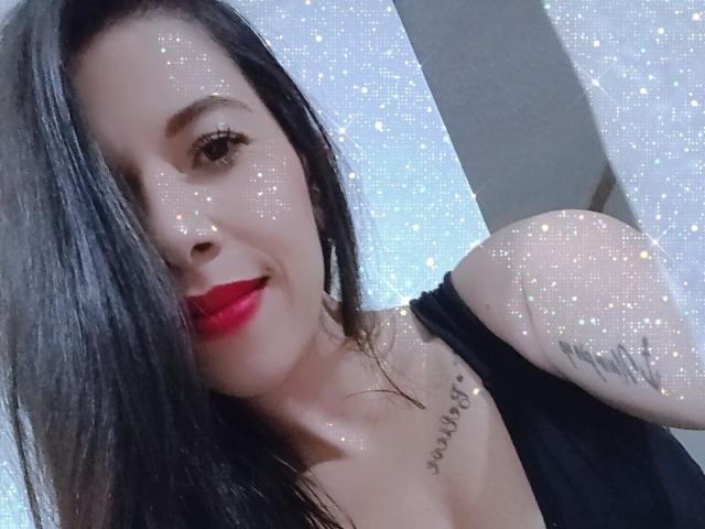 LauraaVelez - Live sex cam - 20349574