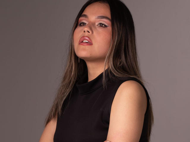 IsaRendon - Live porn &amp; sex cam - 20358522