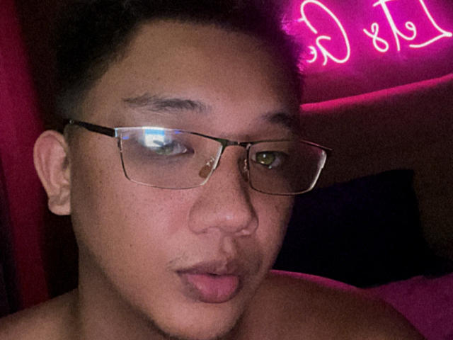 RoyalCum - Live sex cam - 20361446