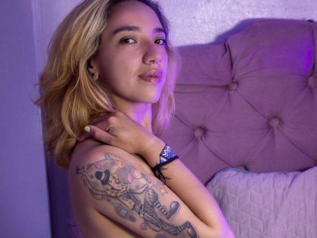 AylaDrack - Live sex cam - 20369010