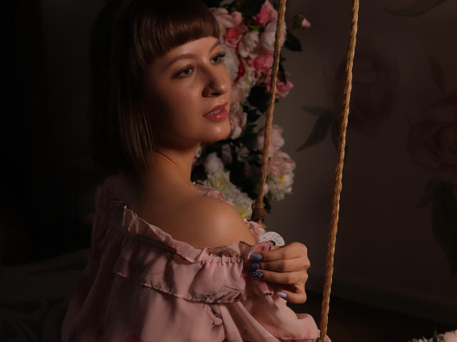 LizzyWest - Live sex cam - 20369430