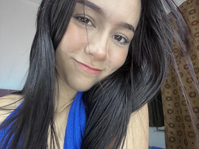 DeisyWest - Live Sex Cam - 20371586