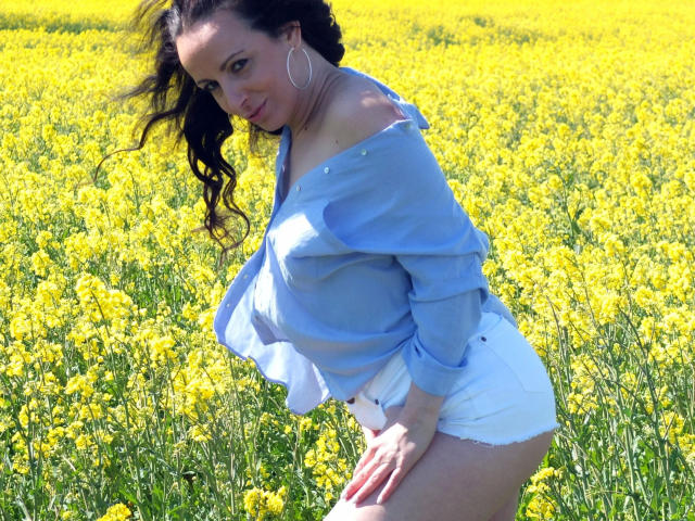 LuderMeggie-hot - Live sex cam - 20373702