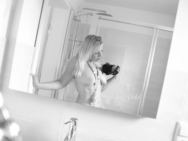 JuliaGold-hot - Live porn &amp; sex cam - 20375582