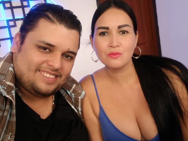 SalomeAndJhosep - Live sex cam - 20377702