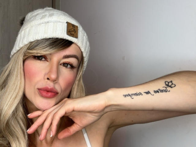 Leahred - Live porn &amp; sex cam - 20385694
