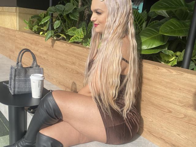 KiaraCallani - Sexe cam en vivo - 20393382