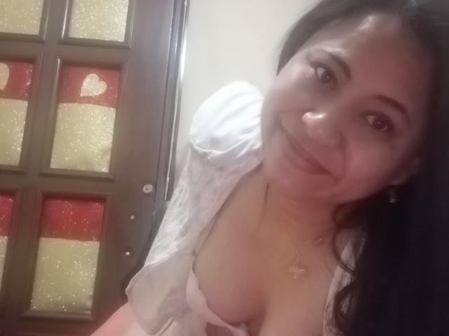 MiaSalomeHot - Sexe cam en vivo - 20401670