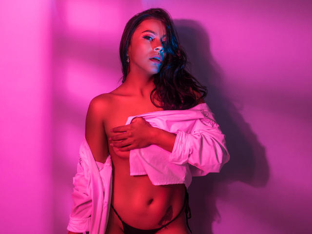 Amberv - Élő pornó és szexkamera - 20413430