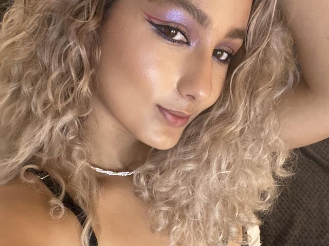 FloraSaenz - Live sex cam - 20415758