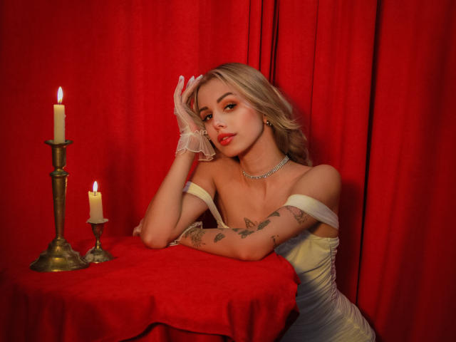 LaraMoss - Live porn &amp; sex cam - 20421474