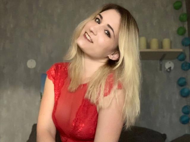 Melina-May - сексуальная веб-камера в реальном времени - 20428462