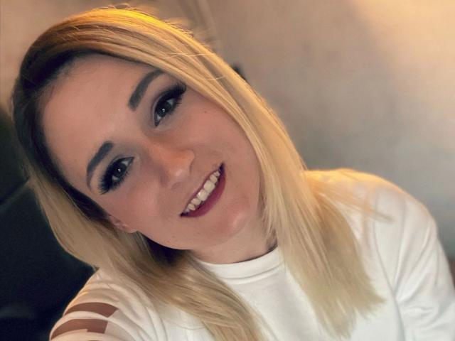 Melina-May - Live porn &amp; sex cam - 20428502