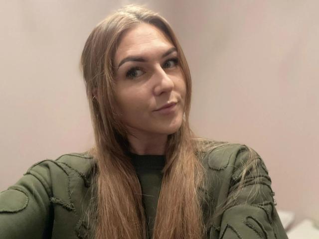 GanzNettePaola-hot - Live sex cam - 20430394
