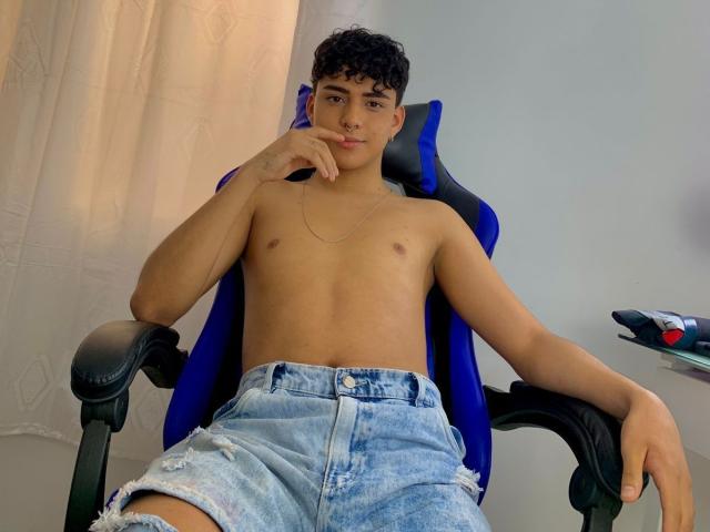 LeJaxon - Live Sex Cam - 20431186
