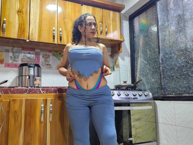 NaomyHott69 - Live sex cam - 20431358