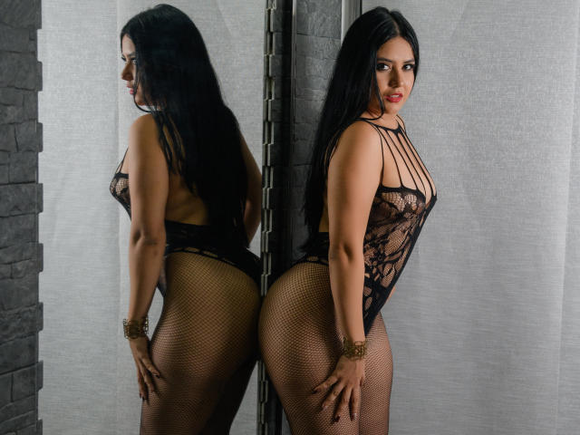SarithaCandi - Live sex cam - 20431906