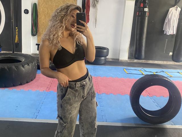 FloraSaenz - Sexe cam en vivo - 20443794