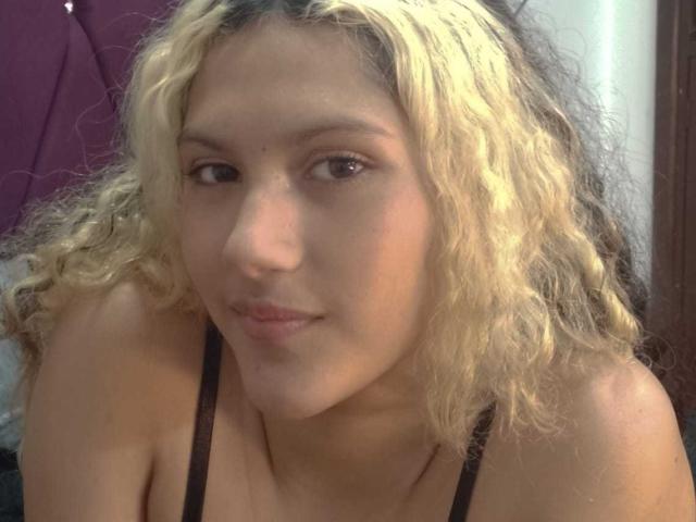 AlexaFerraro - Sexe cam en vivo - 20457346