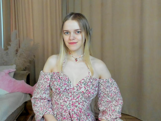 LadyBellaa - Live porn &amp; sex cam - 20457818