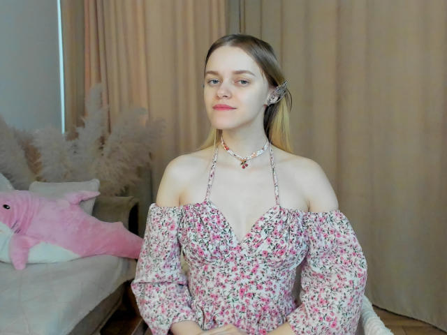 LadyBellaa - Live Sex Cam - 20457822