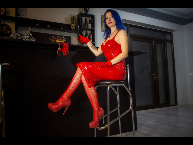 Queenofslaves-hot - Live Sex Cam - 20461534