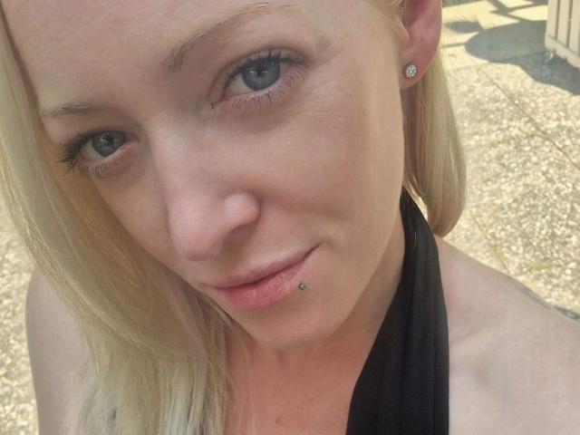 LeaKirsch-hot - Live porn &amp; sex cam - 20461978