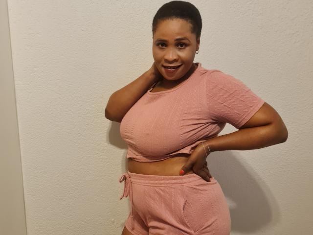 QueenCassan - Live sex cam - 20463766