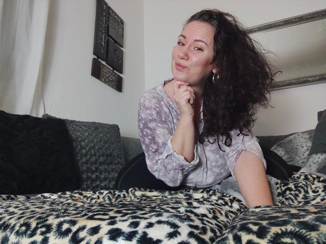 Vivien-Molinas - сексуальная веб-камера в реальном времени - 20467614