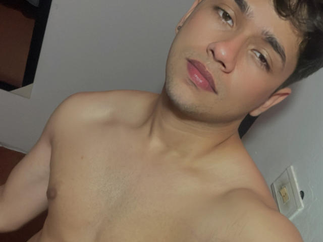 AleckHot - Sexe cam en vivo - 20470490